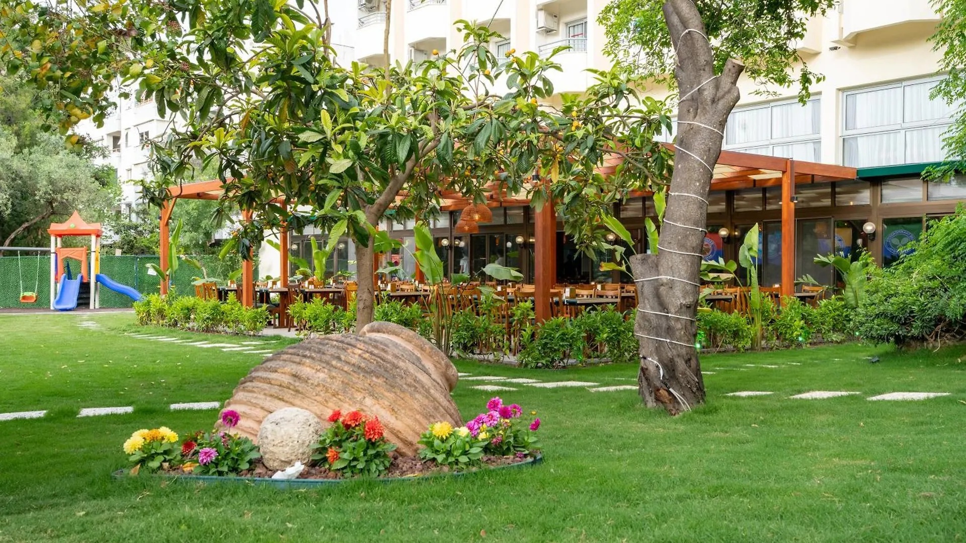 Marbel Hotel By Palmwings Kusadasi 4*,