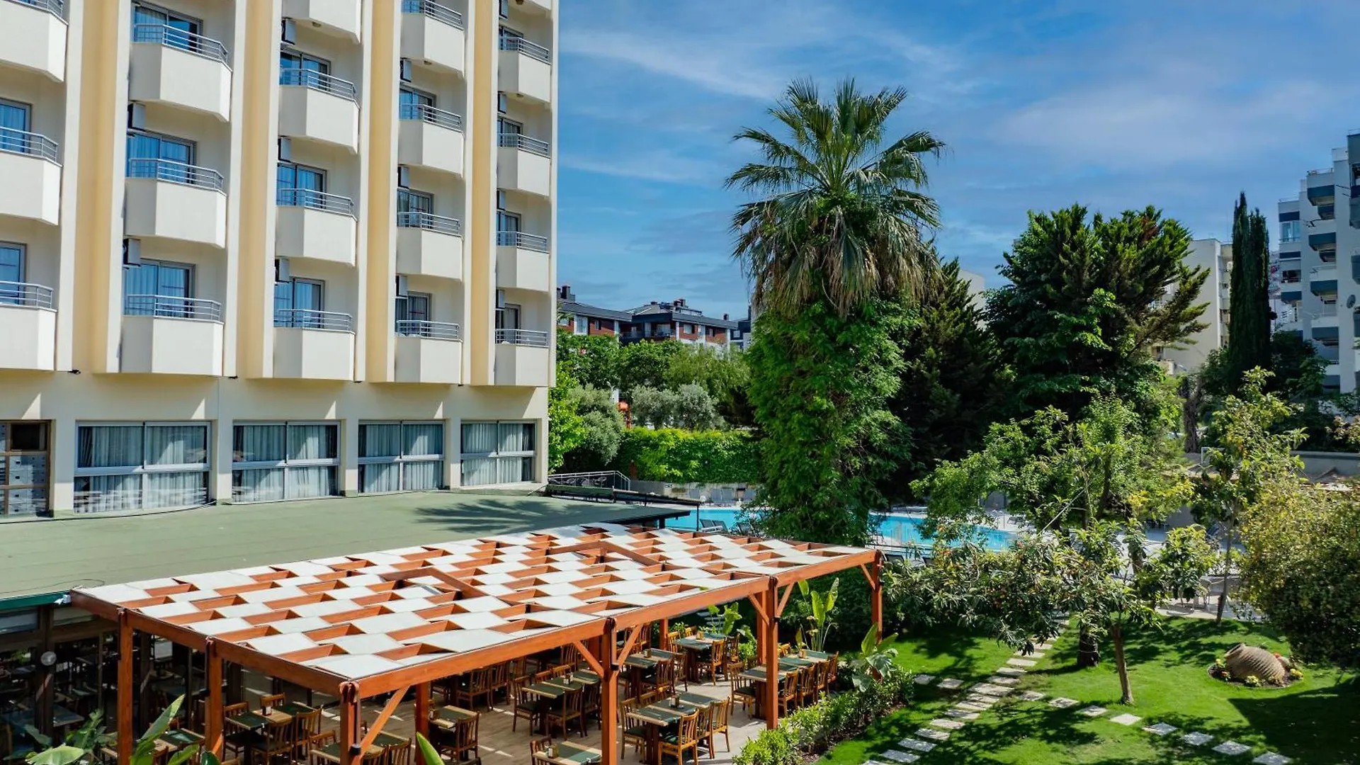Marbel Hotel By Palmwings Kusadasi 4*,